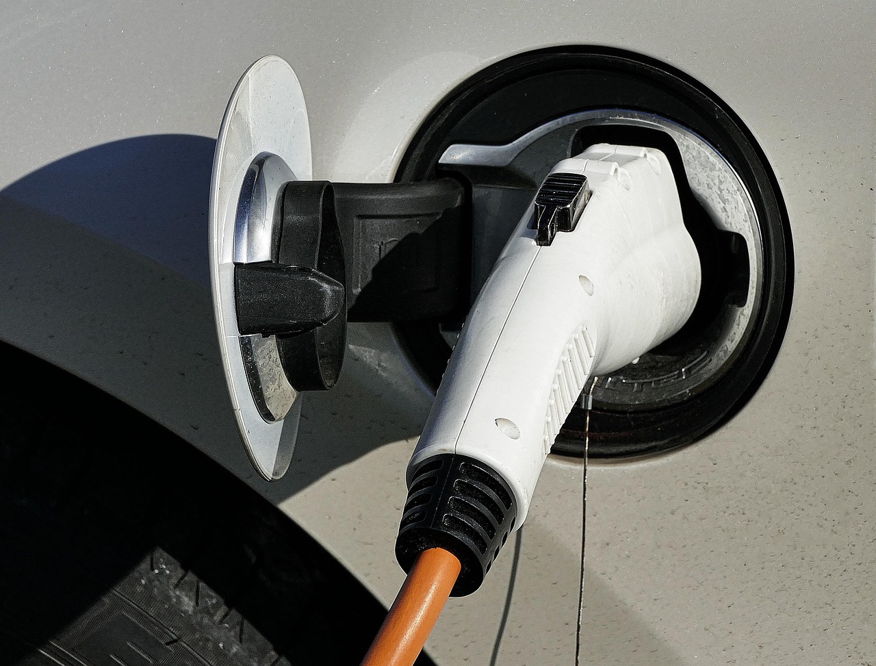 2022上市的纯电动车︰(2022款无极电动车)